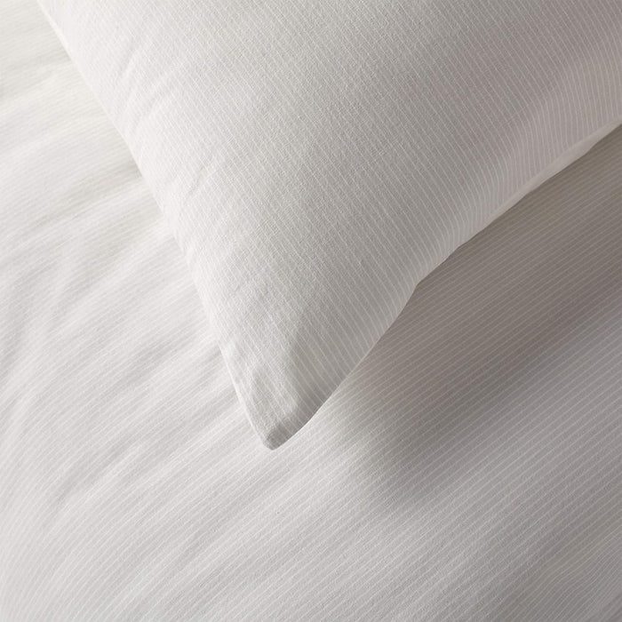 Amazon Brand – Stone & Beam Traditional Pinstripe Duvet Comforter Cover, King